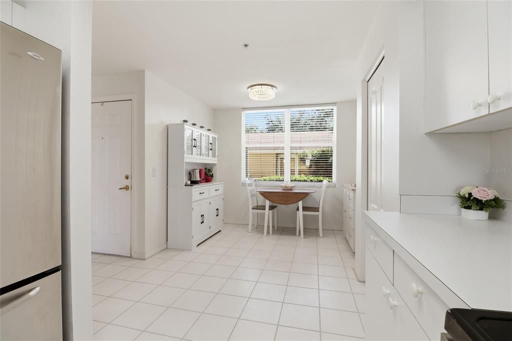 For Sale: $245,500 (2 beds, 2 baths, 1433 Square Feet)