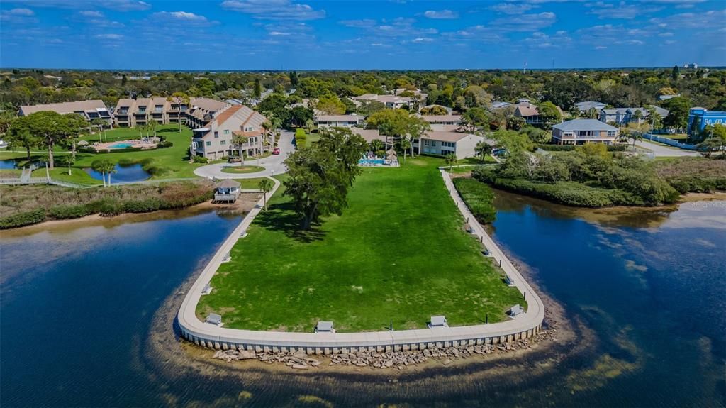 待售: $225,000 (2 贝兹, 2 浴室, 980 平方英尺)