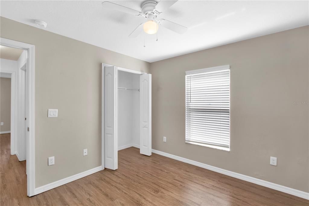 出租: $2,100 (3 贝兹, 2 浴室, 1340 平方英尺)