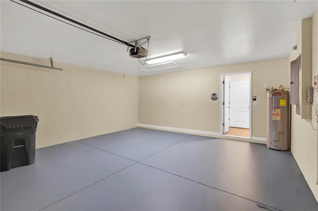 出租: $2,100 (3 贝兹, 2 浴室, 1340 平方英尺)