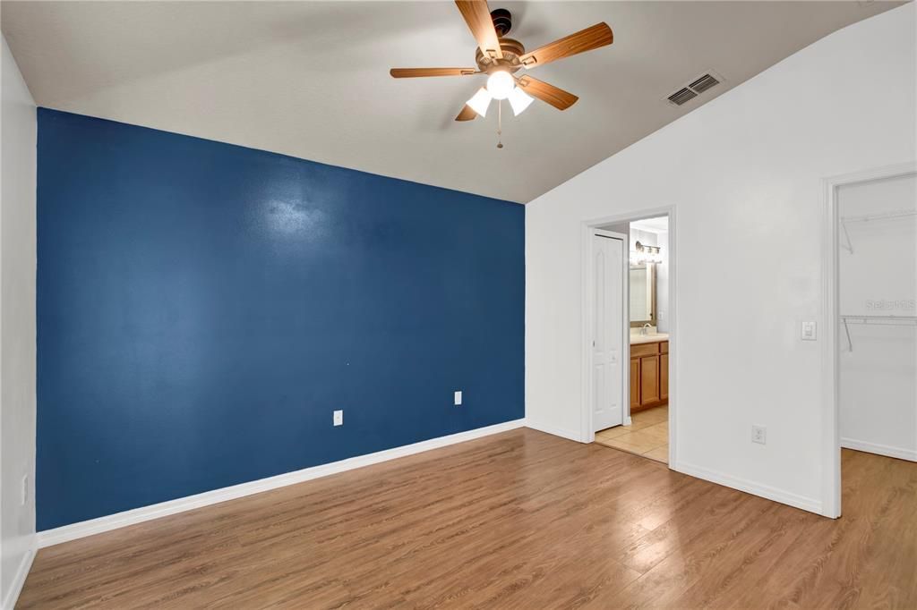 出租: $2,100 (3 贝兹, 2 浴室, 1340 平方英尺)