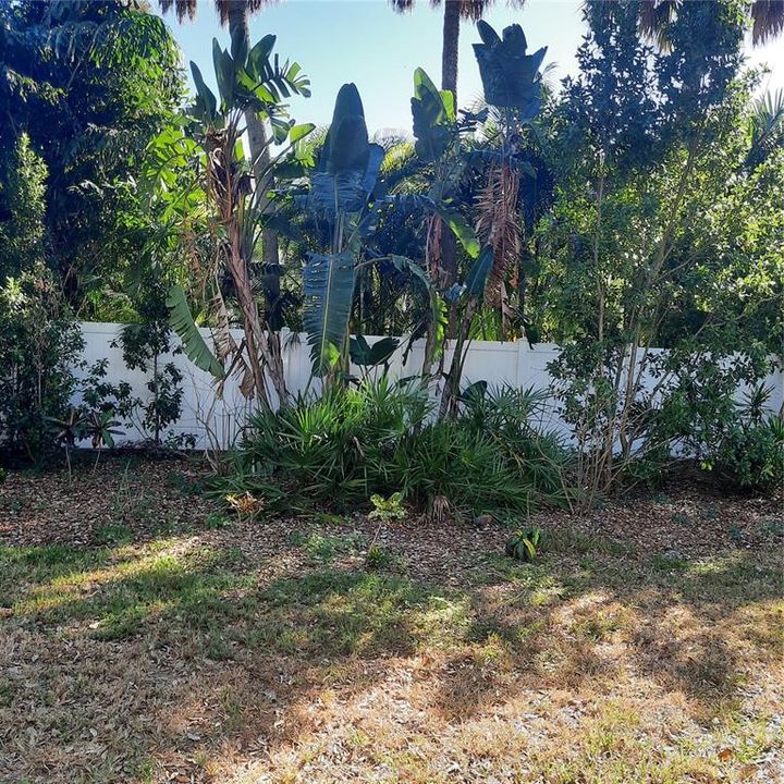 For Sale: $890,000 (0.29 acres)