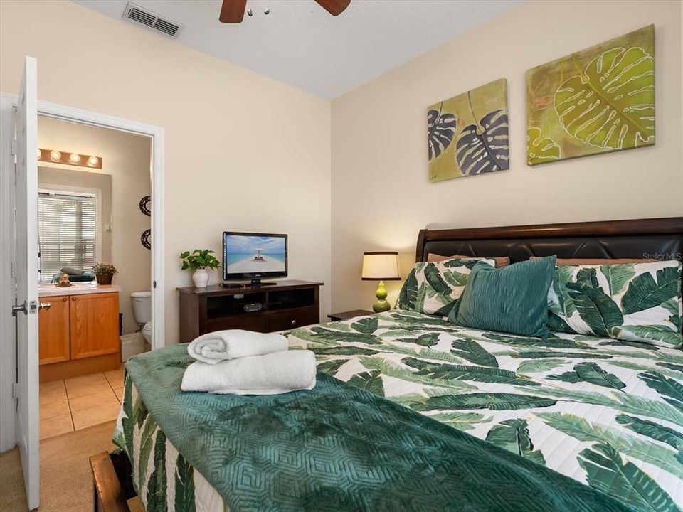 Active With Contract: $300,000 (3 beds, 3 baths, 1440 Square Feet)