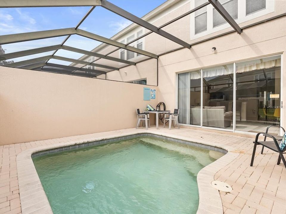 Active With Contract: $300,000 (3 beds, 3 baths, 1440 Square Feet)