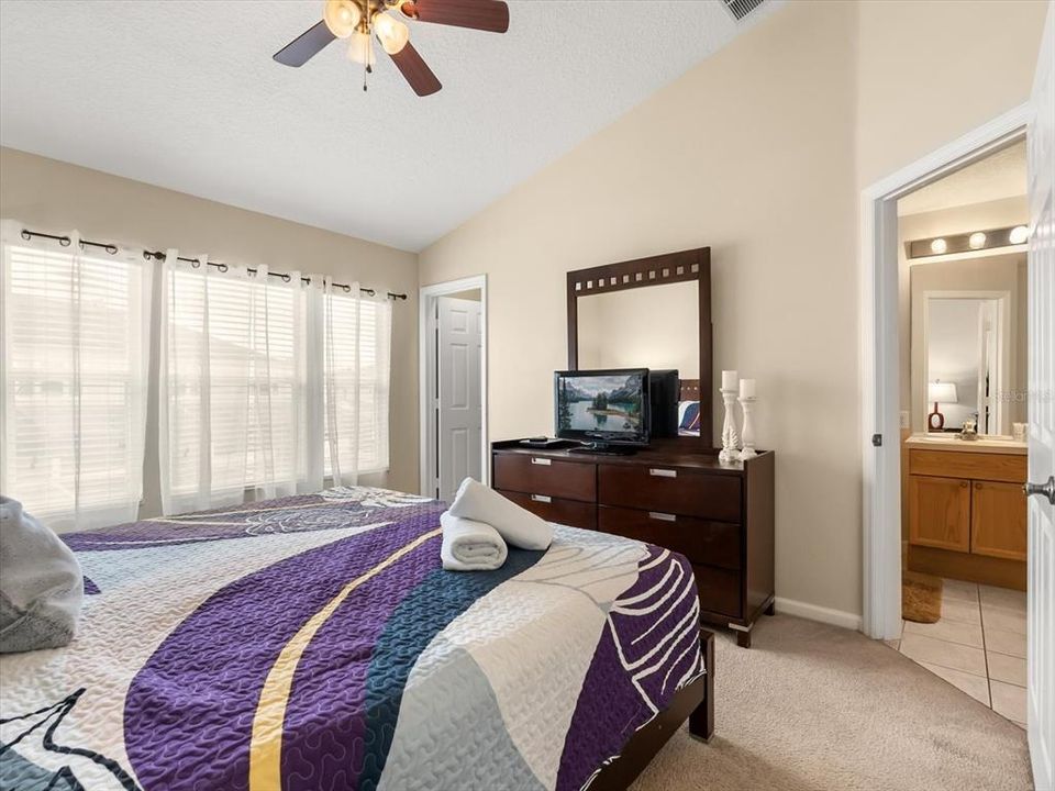 Active With Contract: $300,000 (3 beds, 3 baths, 1440 Square Feet)