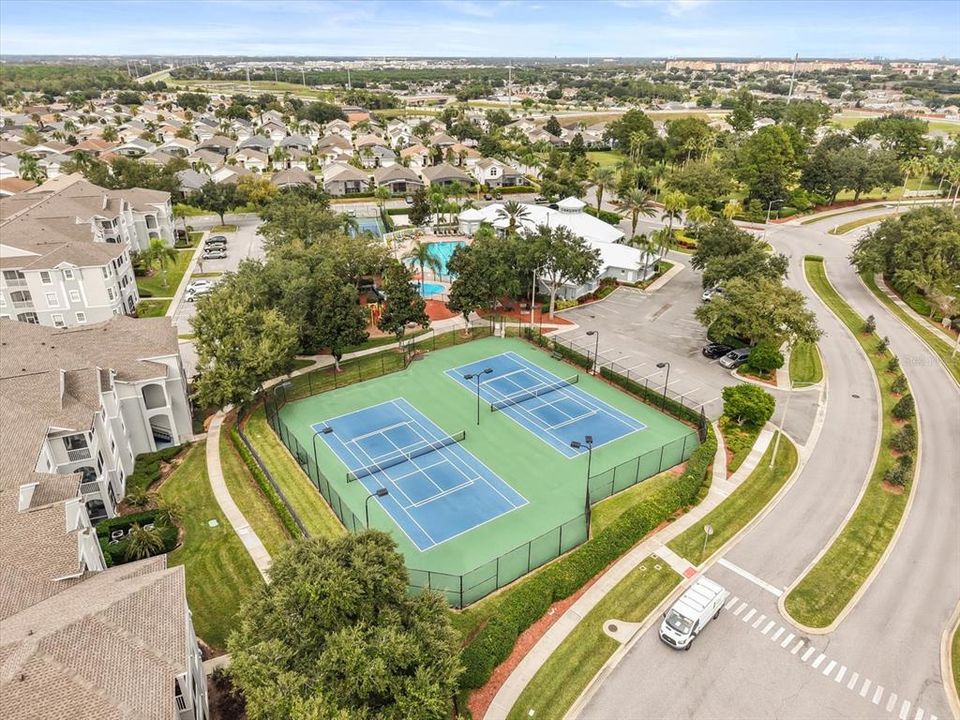 Active With Contract: $300,000 (3 beds, 3 baths, 1440 Square Feet)