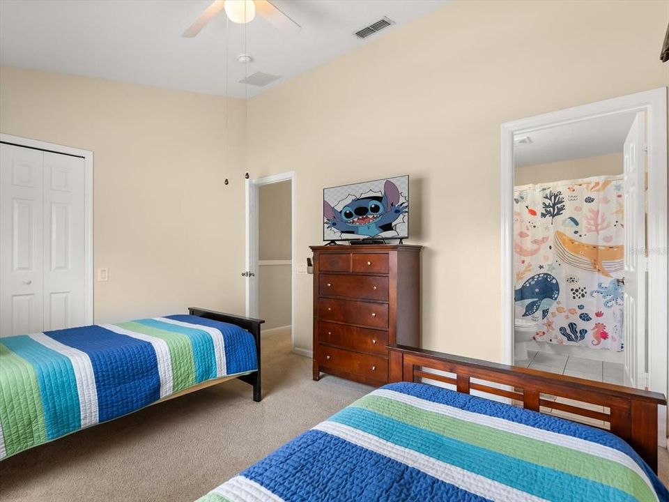 Active With Contract: $300,000 (3 beds, 3 baths, 1440 Square Feet)