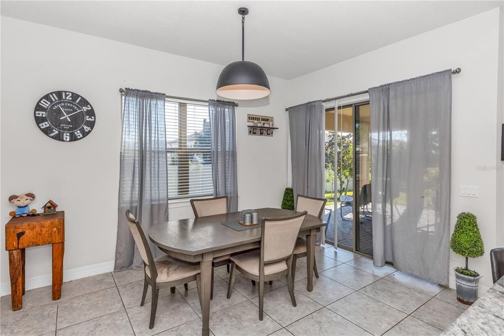 待售: $860,000 (4 贝兹, 3 浴室, 3567 平方英尺)