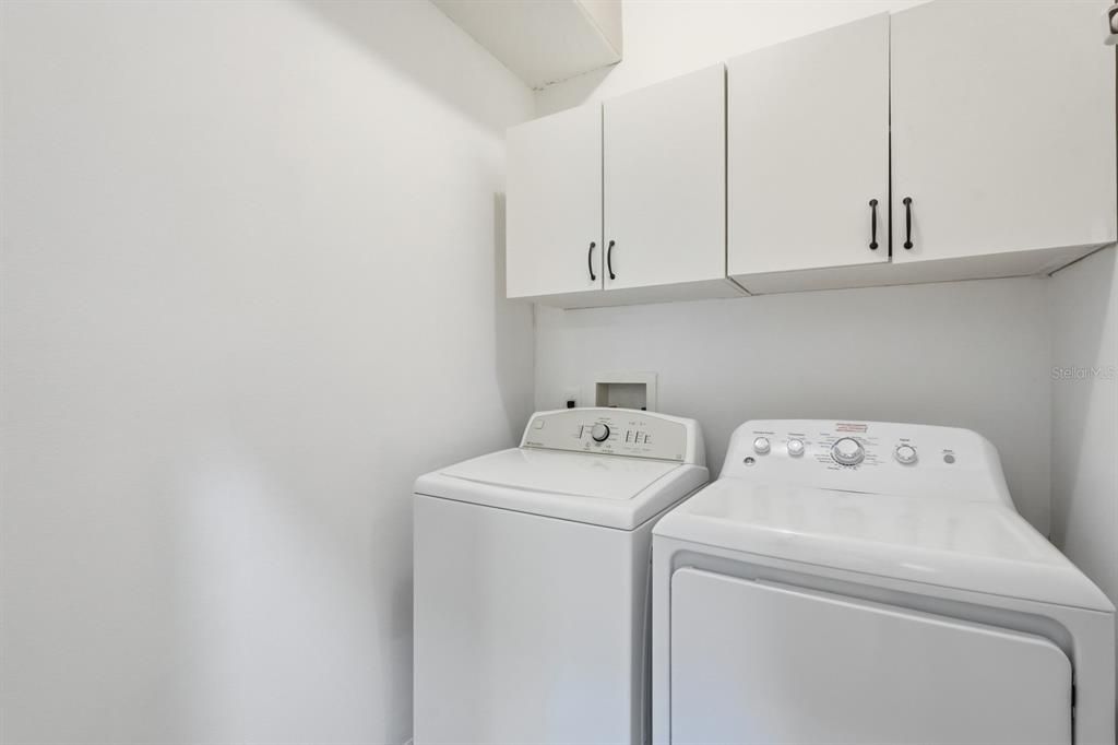 На продажу: $299,000 (3 спален, 2 ванн, 1369 Квадратных фут)