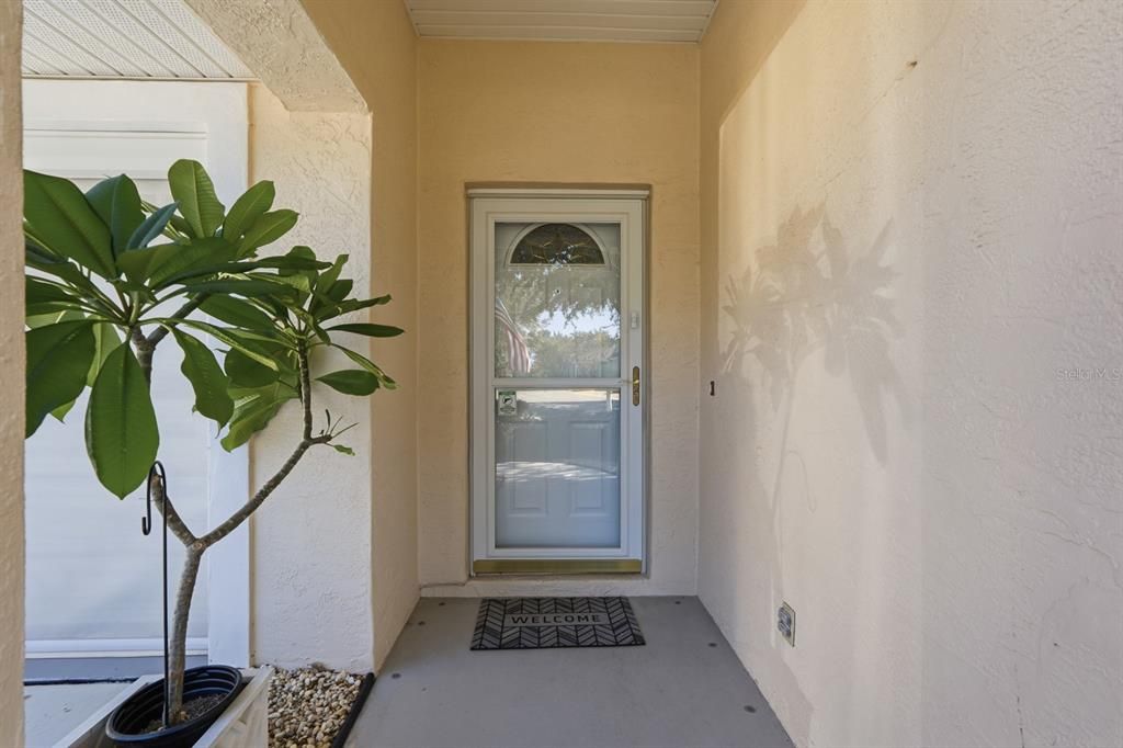 На продажу: $299,000 (3 спален, 2 ванн, 1369 Квадратных фут)