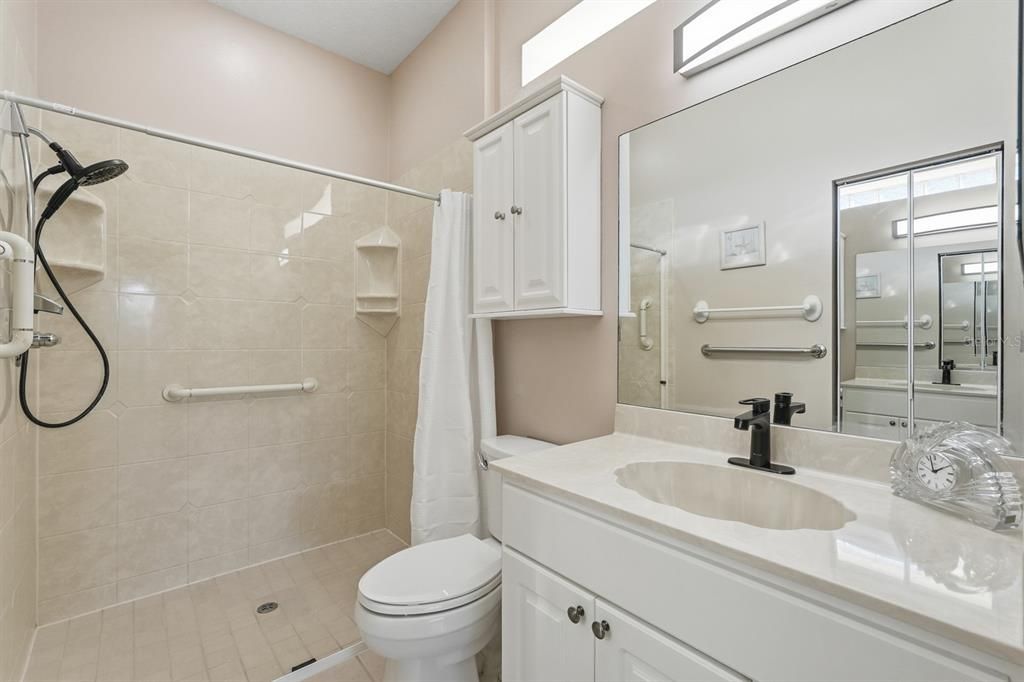 На продажу: $299,000 (3 спален, 2 ванн, 1369 Квадратных фут)