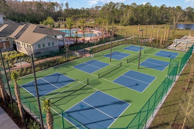 合同活跃: $478,000 (4 贝兹, 2 浴室, 2034 平方英尺)