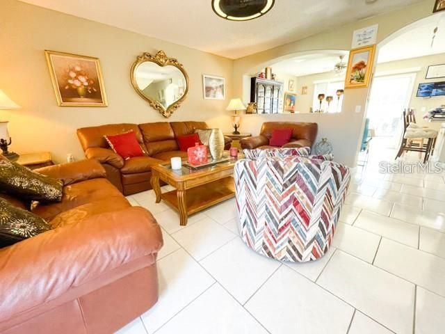 На продажу: $440,000 (3 спален, 2 ванн, 1454 Квадратных фут)