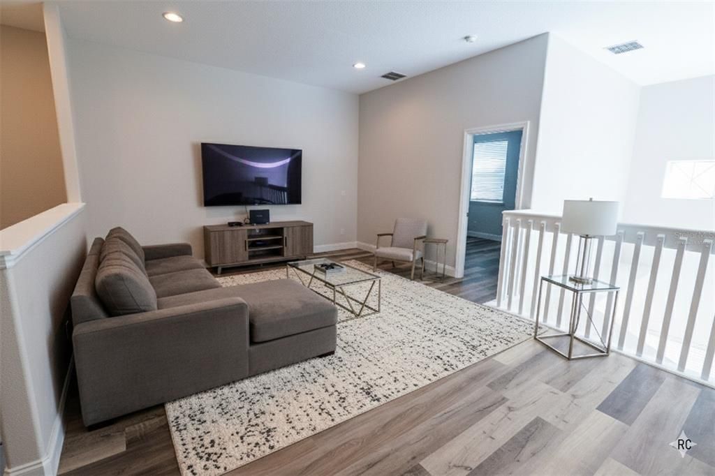 For Sale: $650,000 (5 beds, 3 baths, 2897 Square Feet)