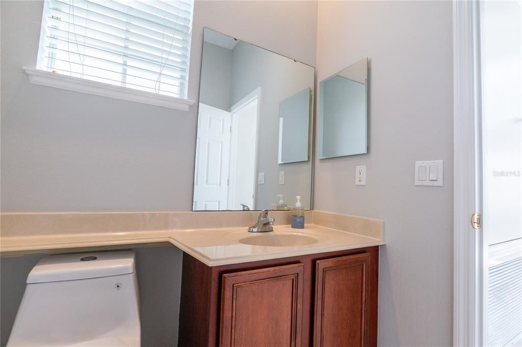 For Sale: $650,000 (5 beds, 3 baths, 2897 Square Feet)