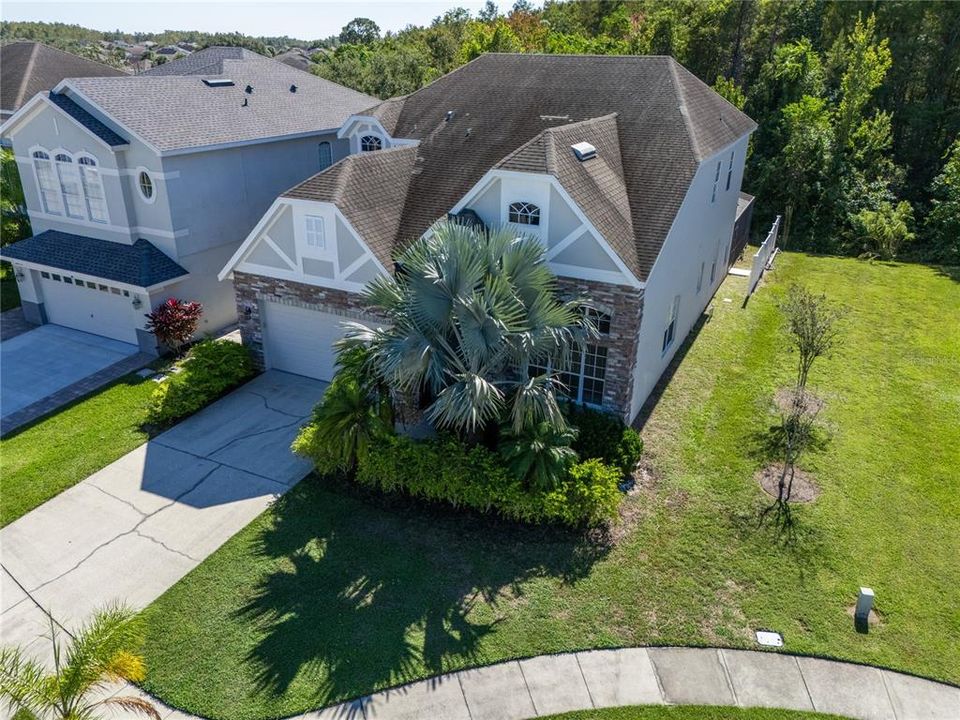 For Sale: $650,000 (5 beds, 3 baths, 2897 Square Feet)