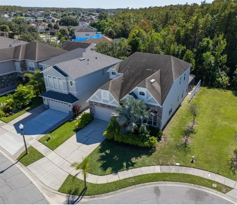 For Sale: $650,000 (5 beds, 3 baths, 2897 Square Feet)