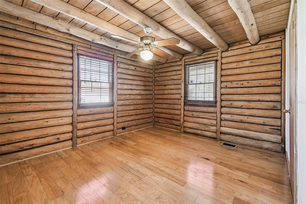 Active With Contract: $420,000 (3 beds, 2 baths, 1760 Square Feet)