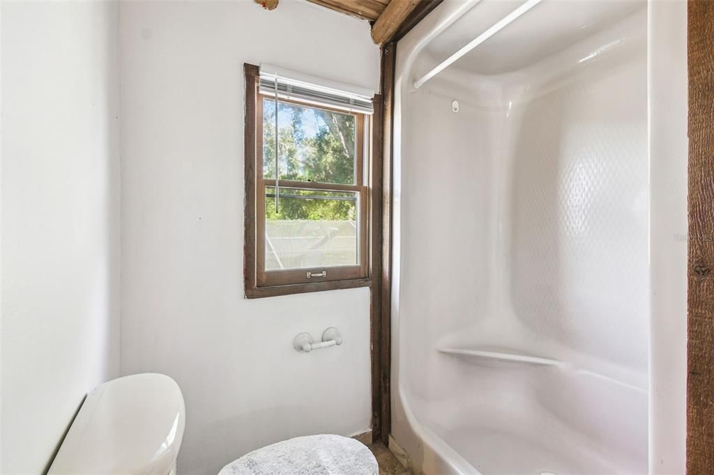 Active With Contract: $420,000 (3 beds, 2 baths, 1760 Square Feet)