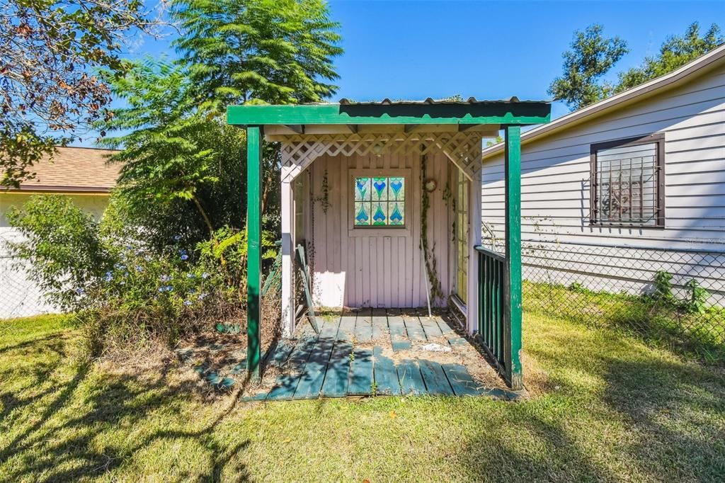 Active With Contract: $420,000 (3 beds, 2 baths, 1760 Square Feet)