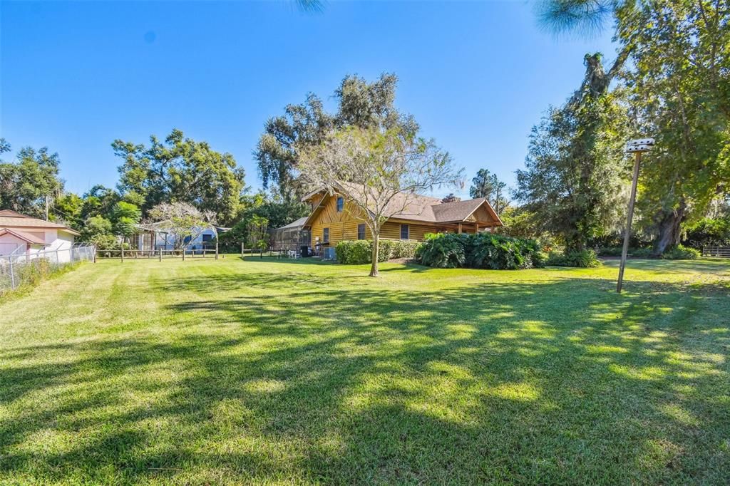 Active With Contract: $420,000 (3 beds, 2 baths, 1760 Square Feet)