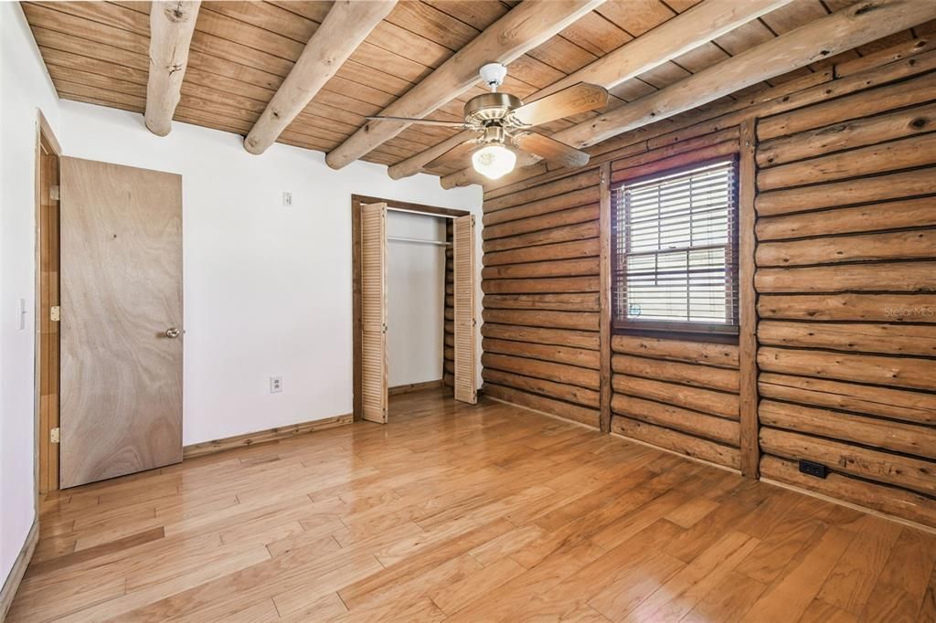 Active With Contract: $420,000 (3 beds, 2 baths, 1760 Square Feet)