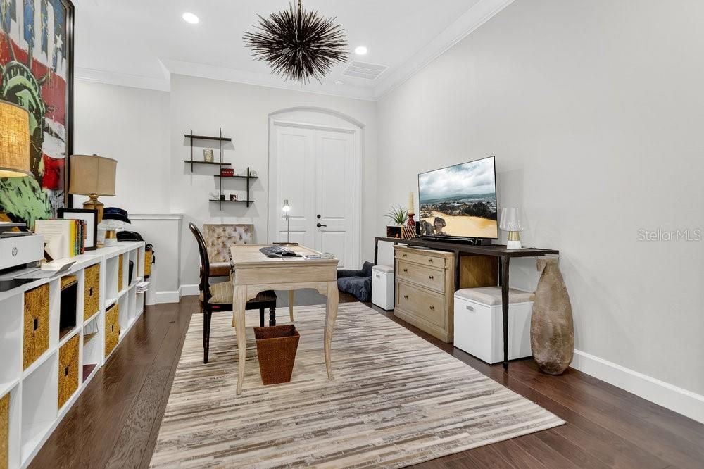 En Venta: $1,375,000 (4 camas, 3 baños, 3246 Pies cuadrados)