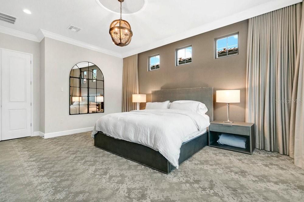 En Venta: $1,375,000 (4 camas, 3 baños, 3246 Pies cuadrados)