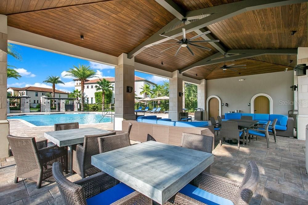 En Venta: $1,375,000 (4 camas, 3 baños, 3246 Pies cuadrados)