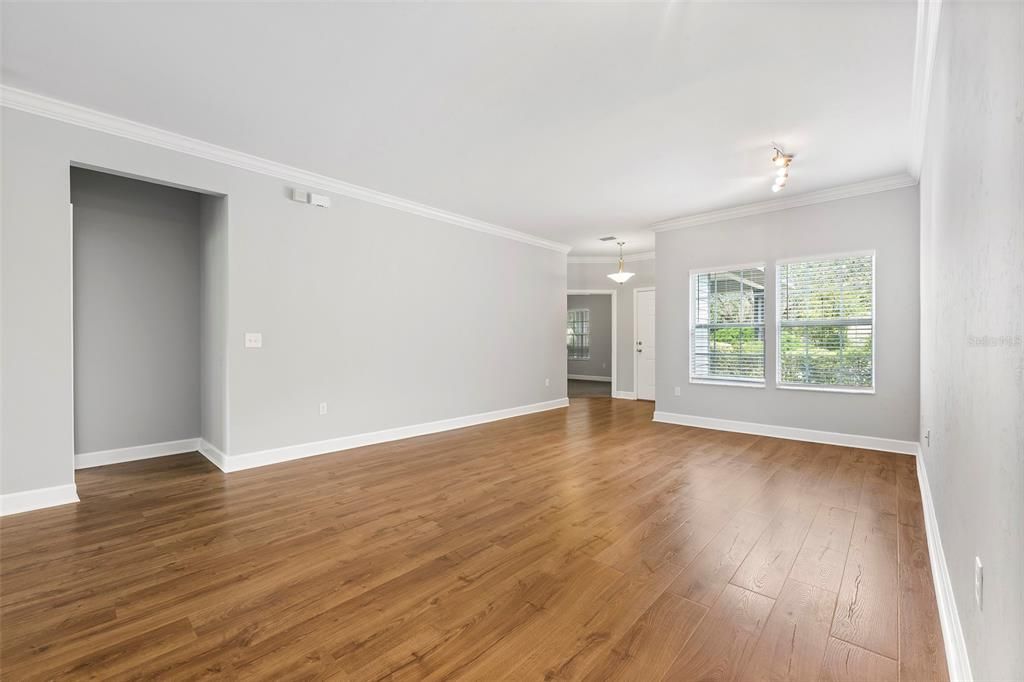 For Rent: $3,000 (4 beds, 3 baths, 2664 Square Feet)