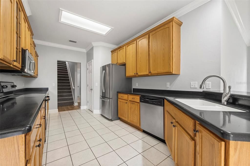 For Rent: $3,000 (4 beds, 3 baths, 2664 Square Feet)