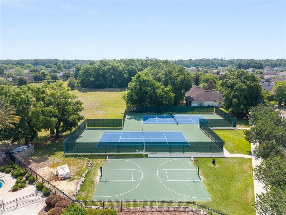 For Rent: $3,000 (4 beds, 3 baths, 2664 Square Feet)