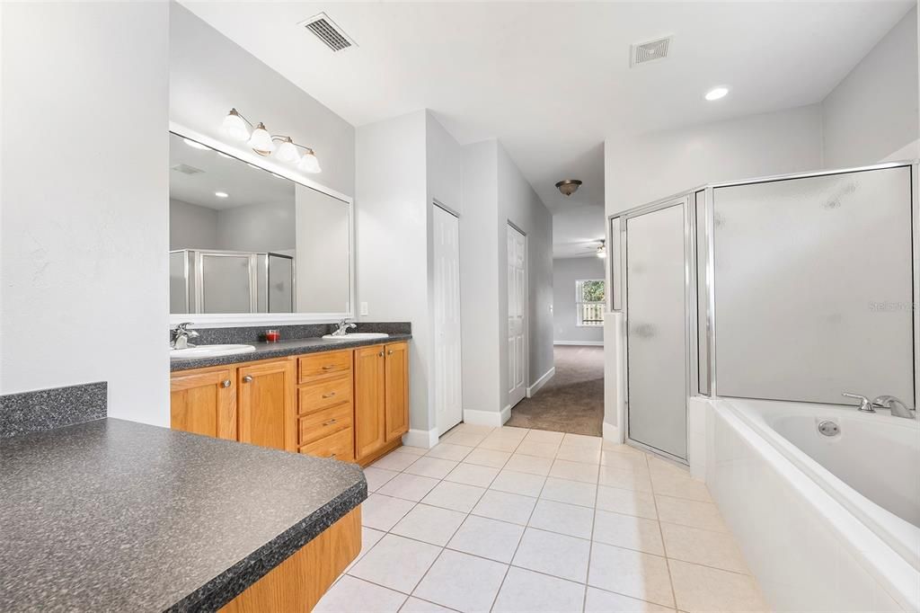 For Rent: $3,000 (4 beds, 3 baths, 2664 Square Feet)