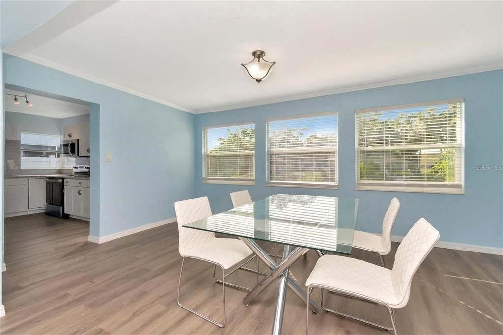 待售: $394,000 (3 贝兹, 2 浴室, 1642 平方英尺)