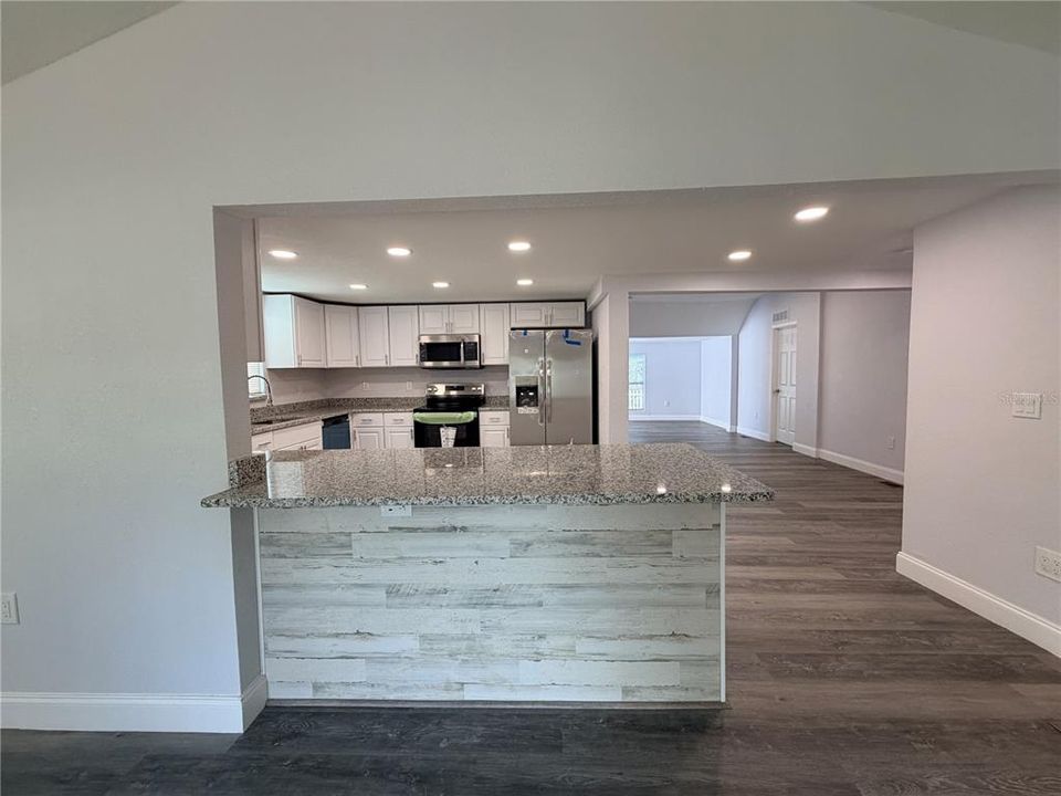 For Sale: $449,900 (4 beds, 2 baths, 1986 Square Feet)