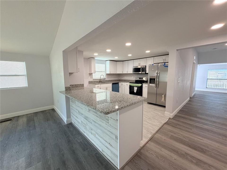 For Sale: $449,900 (4 beds, 2 baths, 1986 Square Feet)