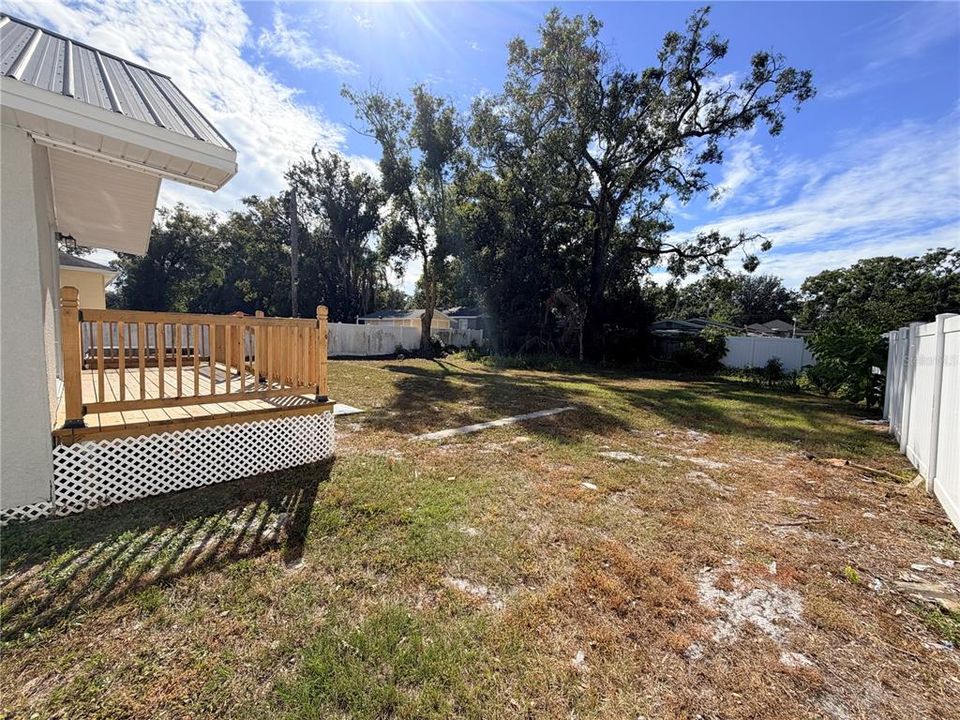 For Sale: $449,900 (4 beds, 2 baths, 1986 Square Feet)