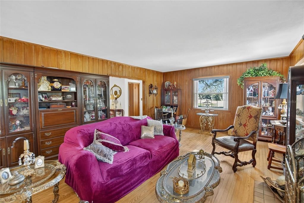 For Sale: $759,900 (3 beds, 2 baths, 3078 Square Feet)