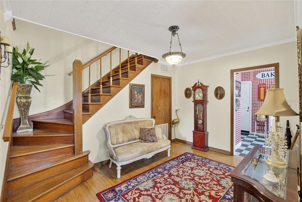 For Sale: $759,900 (3 beds, 2 baths, 3078 Square Feet)