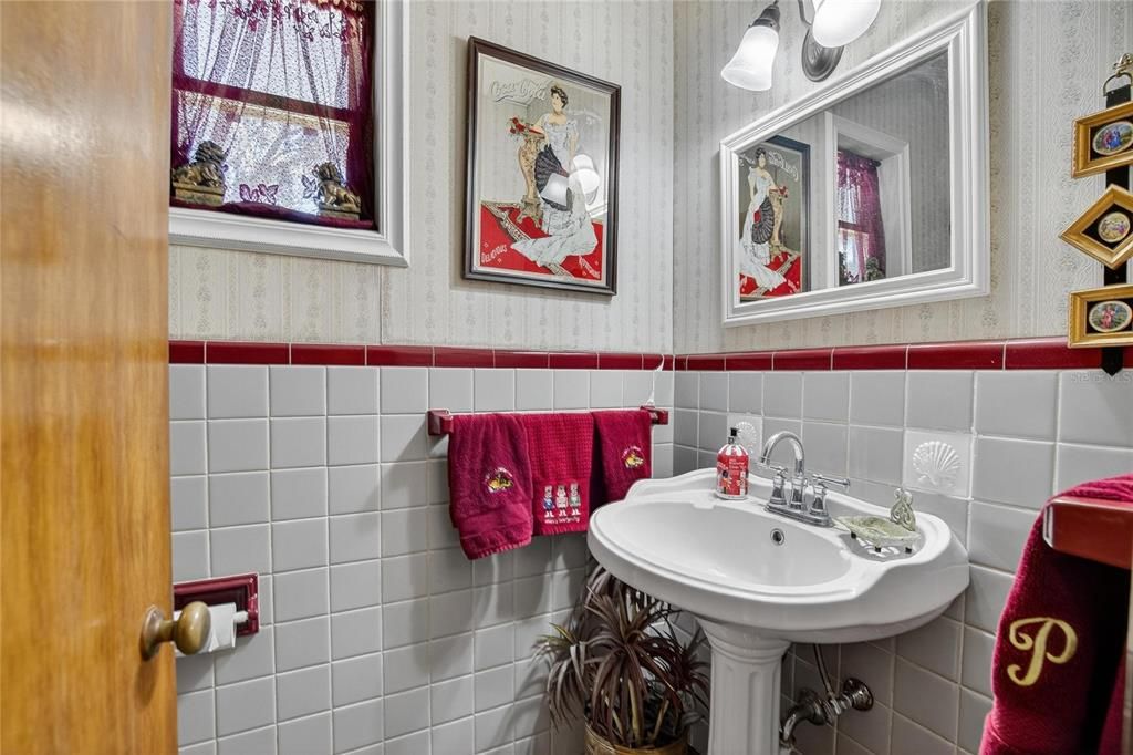 For Sale: $759,900 (3 beds, 2 baths, 3078 Square Feet)