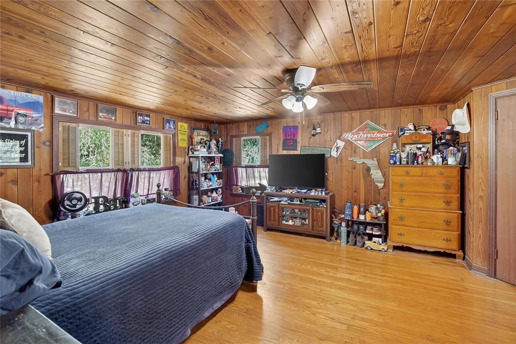 For Sale: $759,900 (3 beds, 2 baths, 3078 Square Feet)