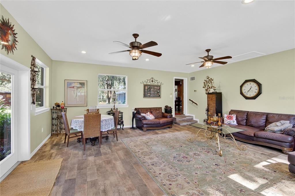 For Sale: $759,900 (3 beds, 2 baths, 3078 Square Feet)