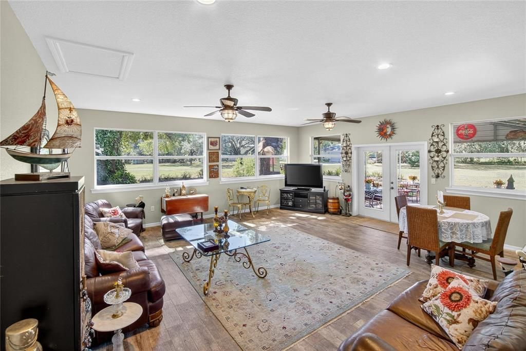 For Sale: $759,900 (3 beds, 2 baths, 3078 Square Feet)