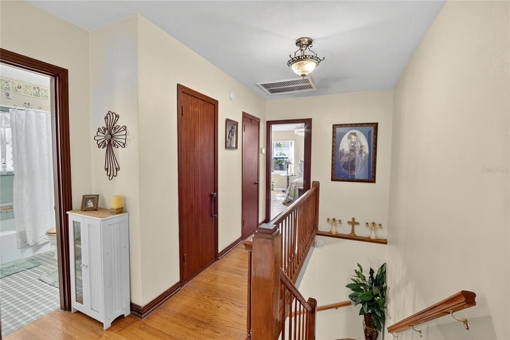 For Sale: $759,900 (3 beds, 2 baths, 3078 Square Feet)