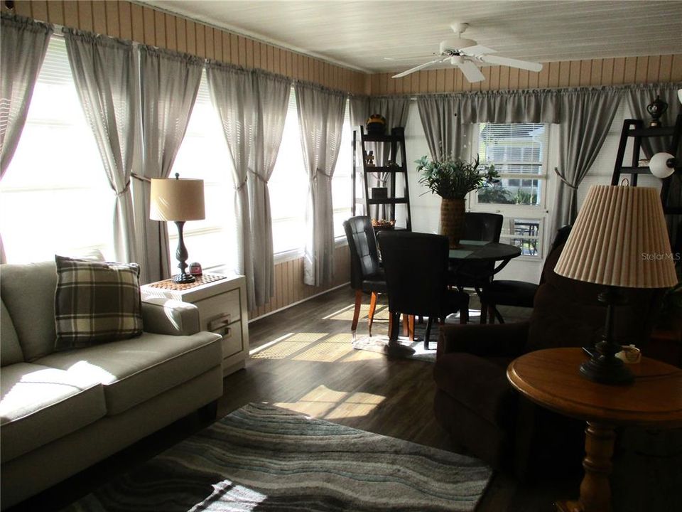 For Sale: $249,000 (2 beds, 2 baths, 1678 Square Feet)