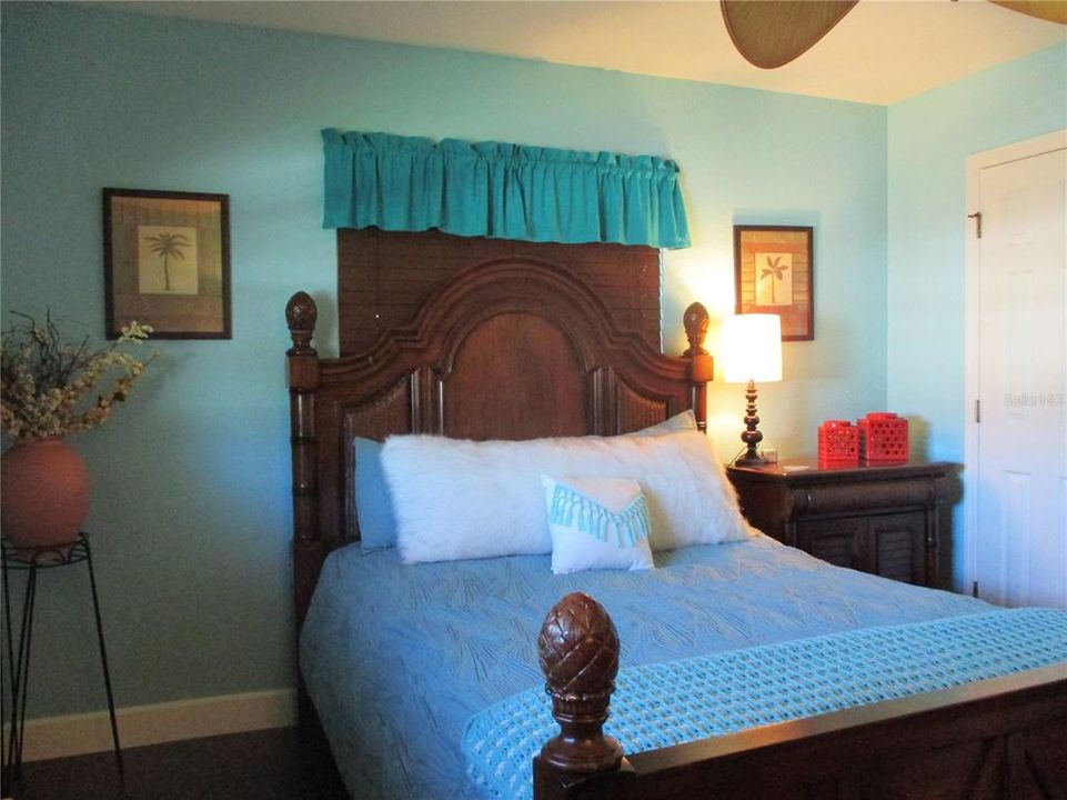 For Sale: $249,000 (2 beds, 2 baths, 1678 Square Feet)