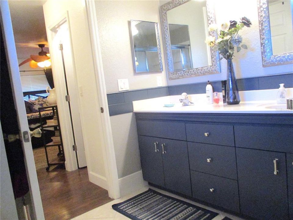 For Sale: $249,000 (2 beds, 2 baths, 1678 Square Feet)