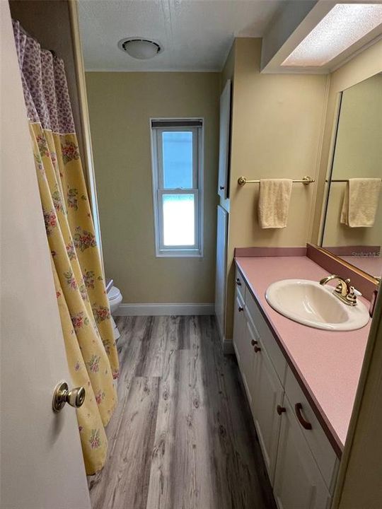 For Sale: $144,900 (2 beds, 2 baths, 1056 Square Feet)