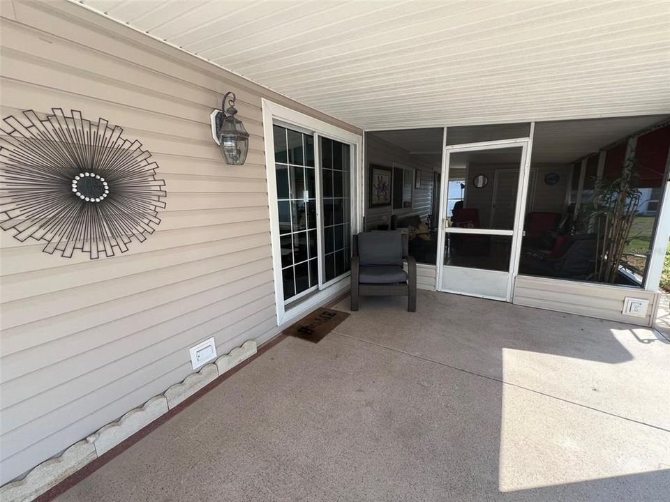 For Sale: $144,900 (2 beds, 2 baths, 1056 Square Feet)