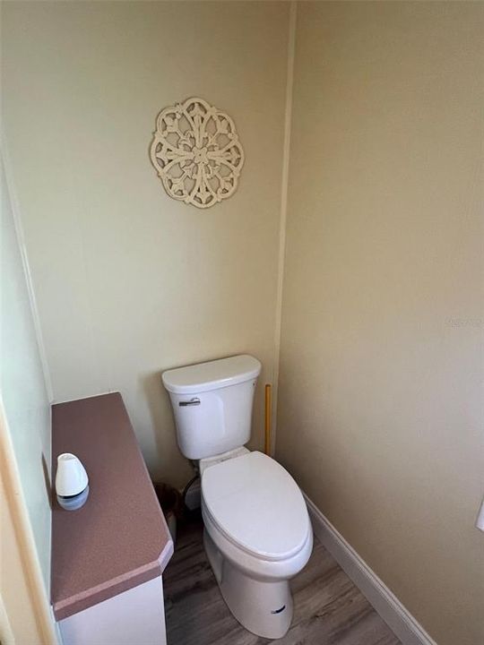 For Sale: $144,900 (2 beds, 2 baths, 1056 Square Feet)